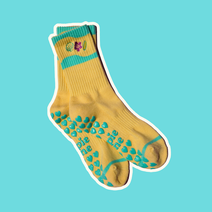 Wave Pilates Crew Socks