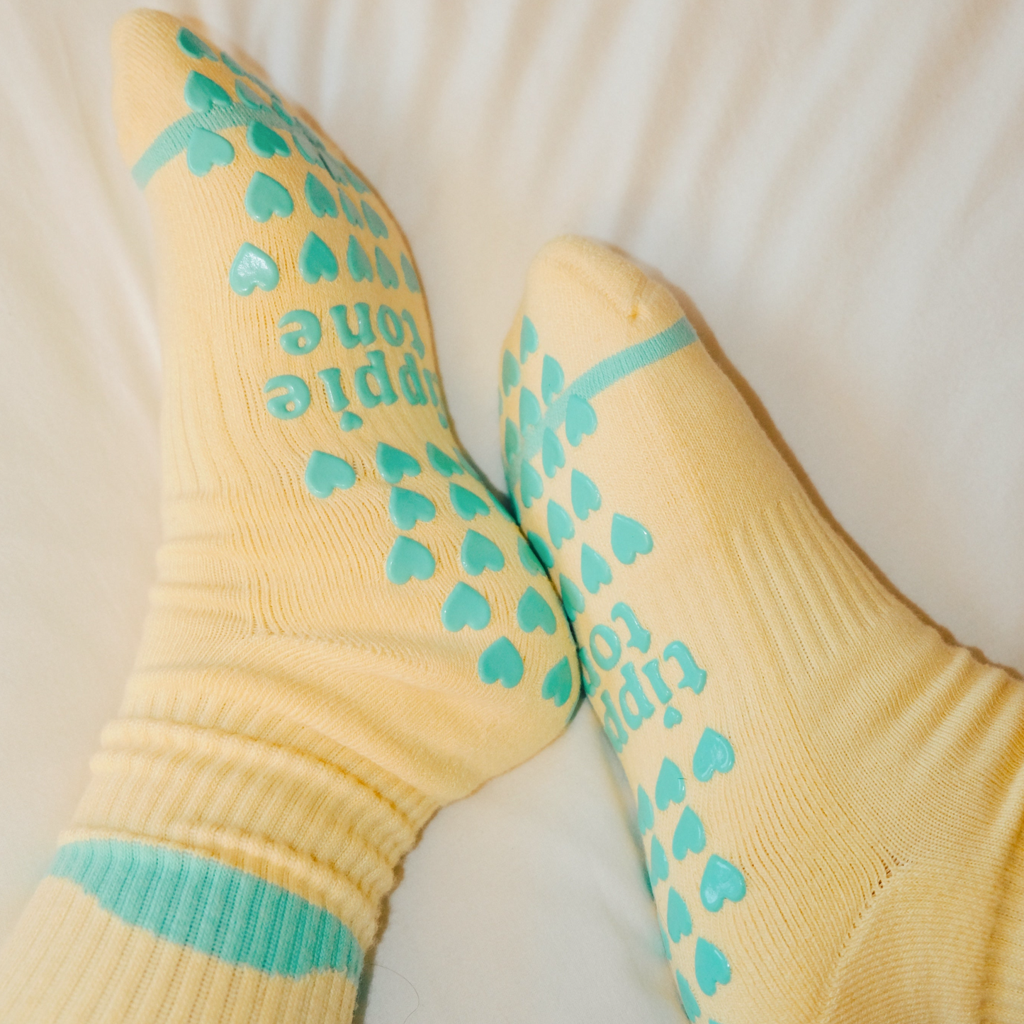 Wave Pilates Crew Socks